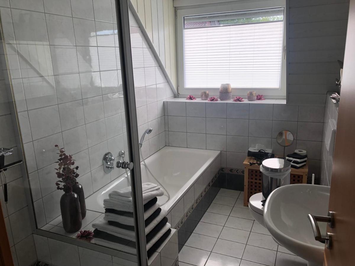 Ferienhaus Am Emmerbach 阿舍贝格 外观 照片